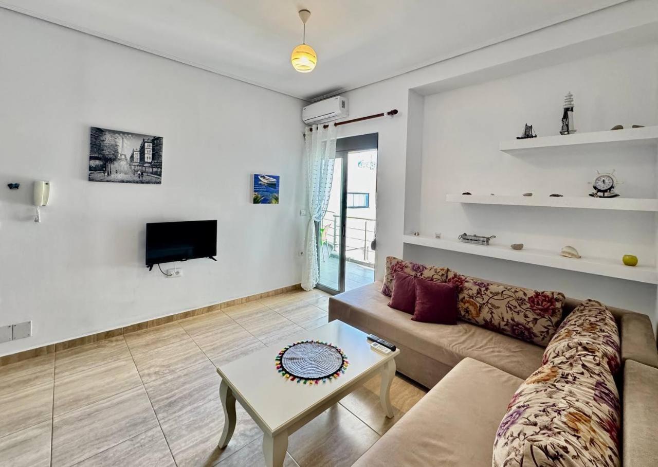 4 Seasons Sea View Apartment ซารานเดอ ภายนอก รูปภาพ